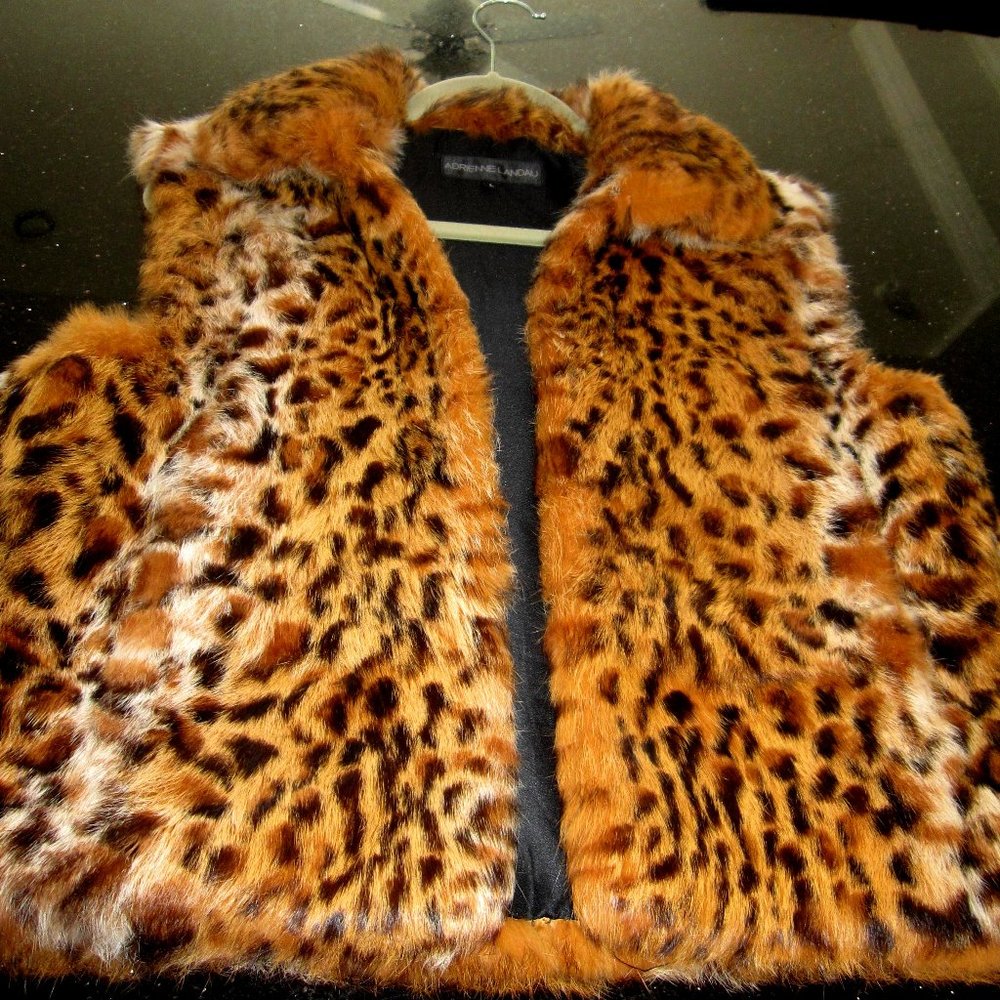 RABBIT FUR LEOPARD PRINT VEST SIZE L
